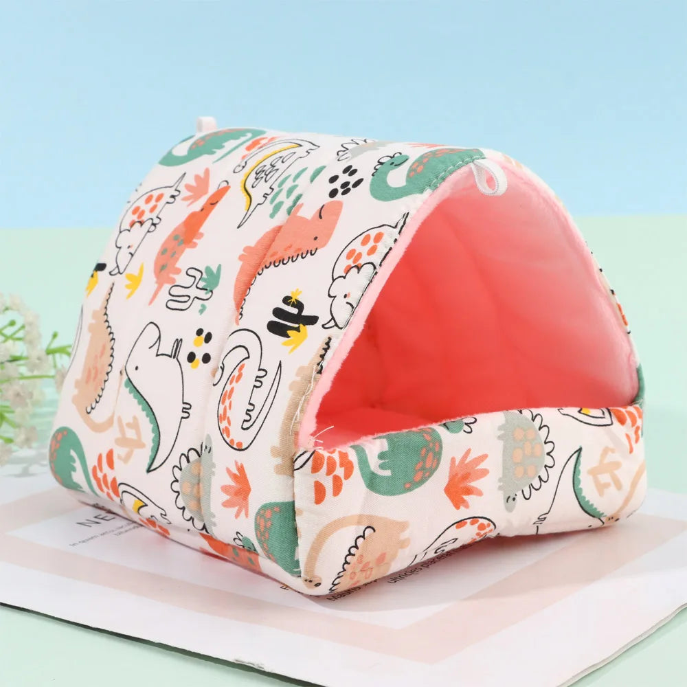 Cartoon Small Animal Bed – Soft Winter Nest for Hamsters, Guinea Pigs, Rabbits, and Squirrels