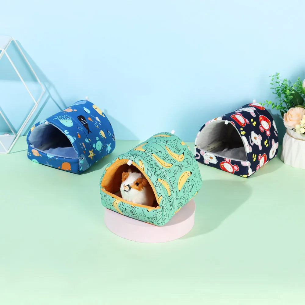 Cartoon Small Animal Bed – Soft Winter Nest for Hamsters, Guinea Pigs, Rabbits, and Squirrels