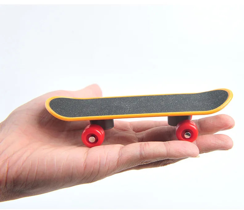 1 PC Parrot Training Skateboard – Bird Skates Perch for Lovebirds, Canaries & Calopsita