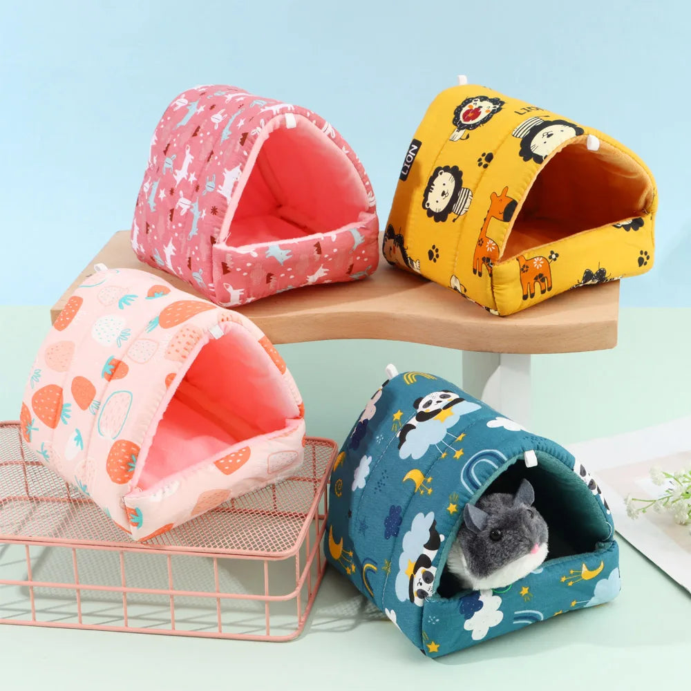Cartoon Small Animal Bed – Soft Winter Nest for Hamsters, Guinea Pigs, Rabbits, and Squirrels