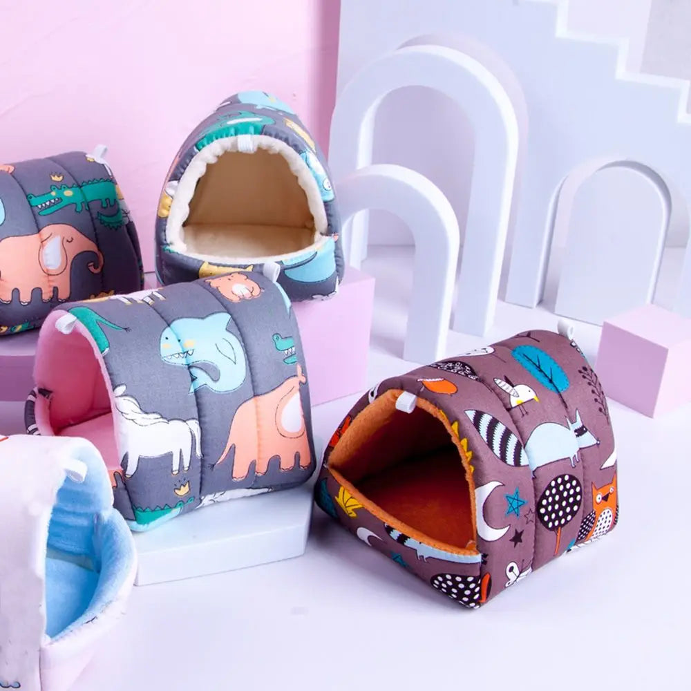 Cartoon Small Animal Bed – Soft Winter Nest for Hamsters, Guinea Pigs, Rabbits, and Squirrels
