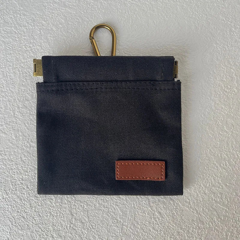 Dog Training Treat Pouch – Portable Outdoor Snack Bag for Pets with Oil-Resistant Interior