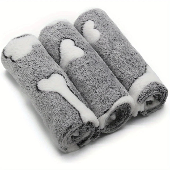 Soft Fluffy Bone Print Pet Blanket – Warm & Comfortable Throw for Cats and Dogs