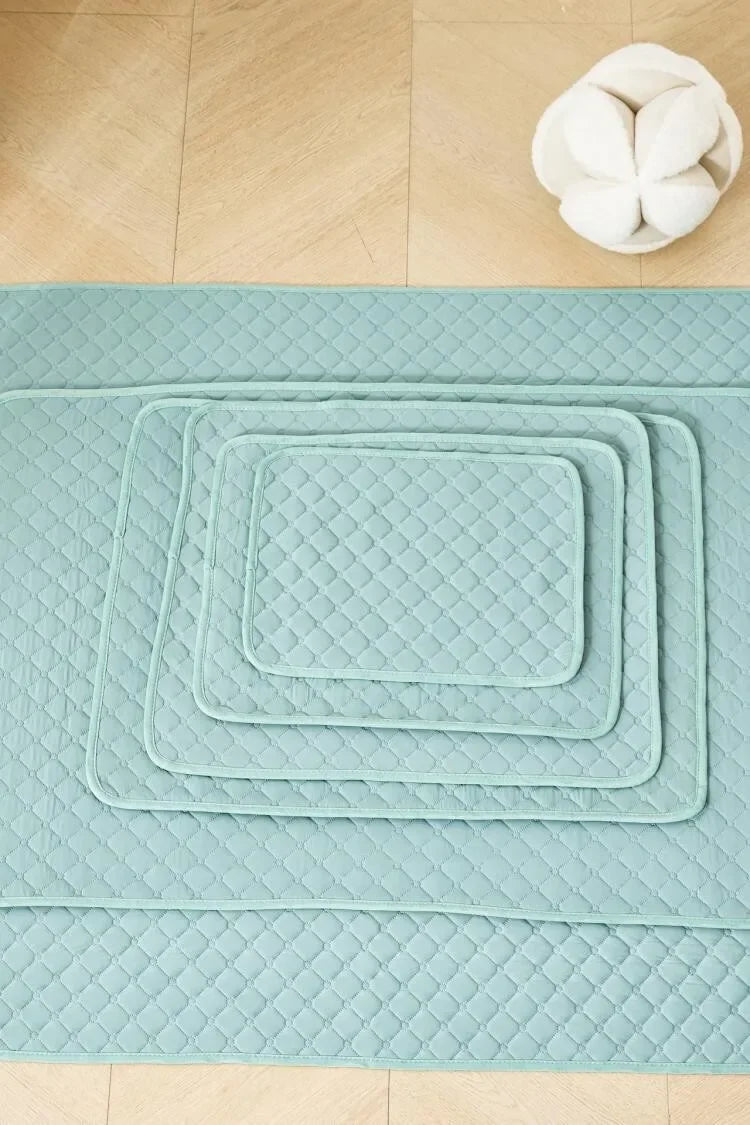 Waterproof Ice Silk Cooling Pet Pad – Breathable Chill Mat for Dogs & Cats in Hot Weather
