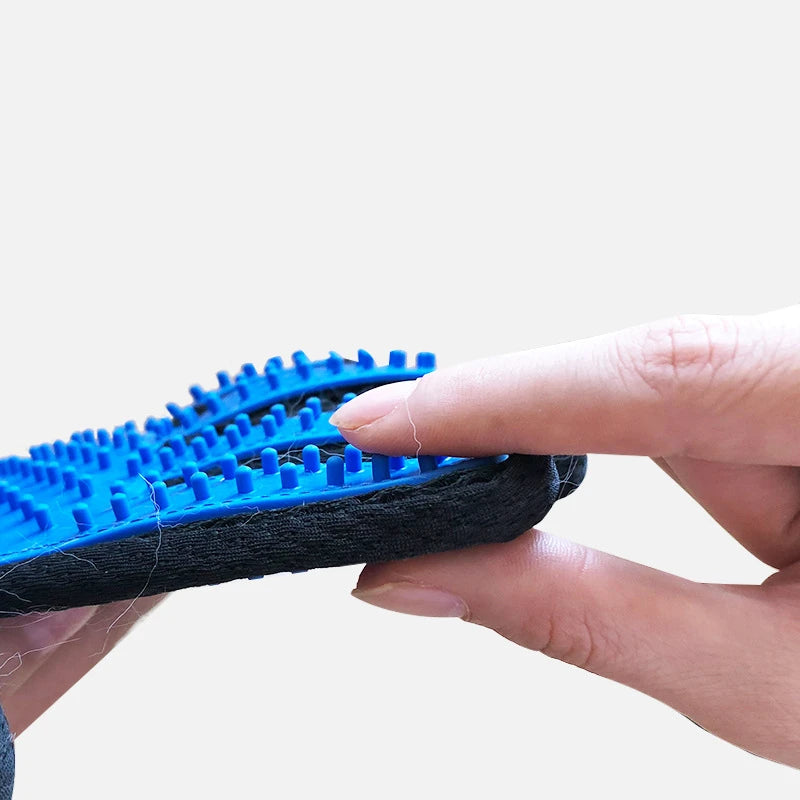 Pet Grooming Glove – Deshedding & Bath Brush Glove for Cats and Dogs