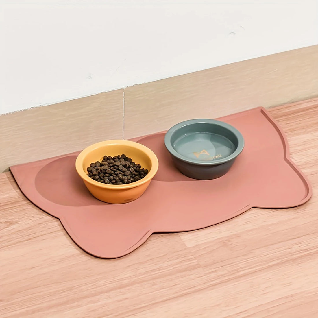 Waterproof Silicone Pet Feeding Mat – Non-Stick Food & Water Tray Placemat for Dogs & Cats