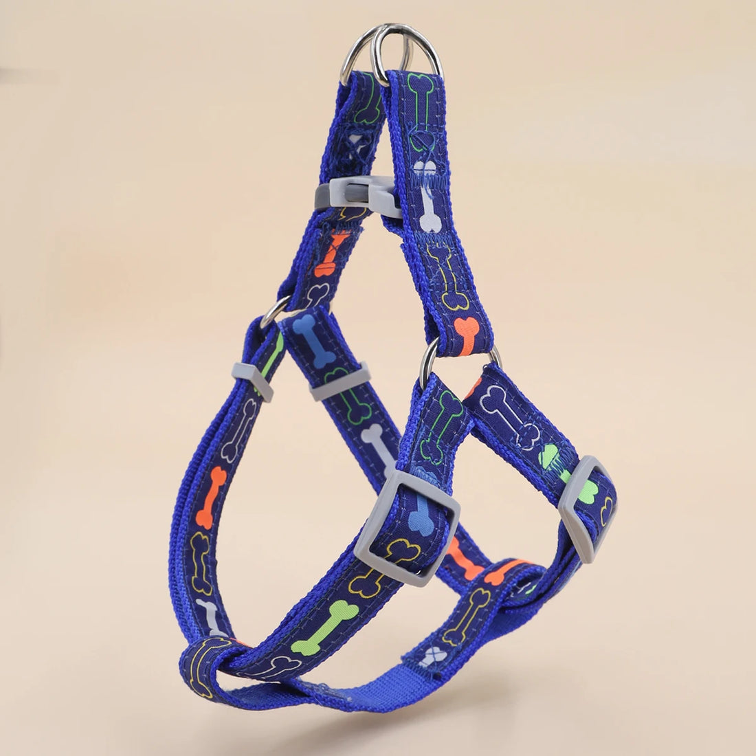 🦴 Colorful Bone Pattern Tripod Dog Harness – Fun & Secure for Indoor & Outdoor Use