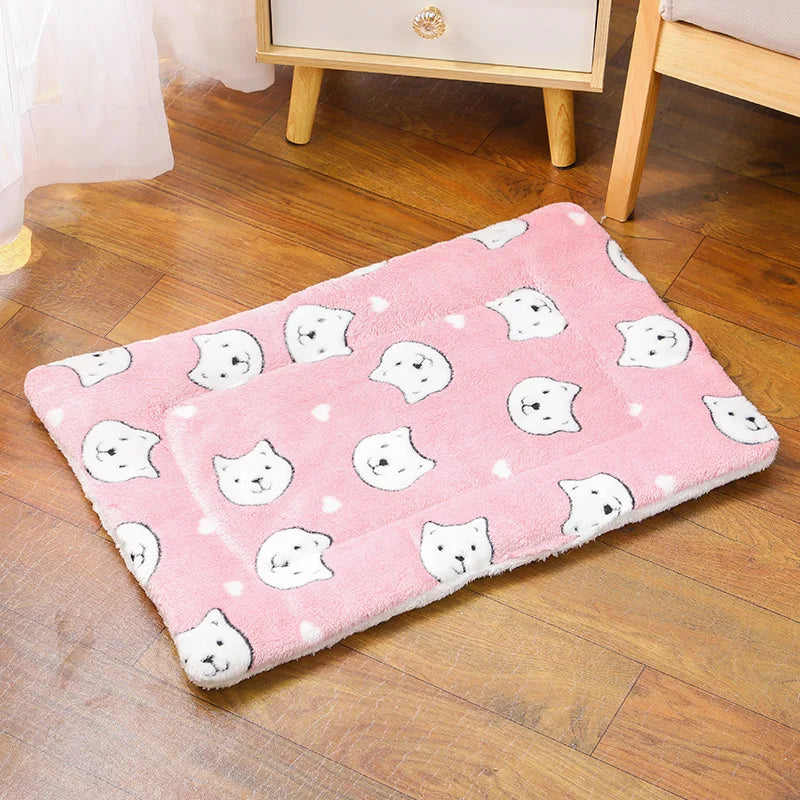 Flannel Pet Mat – Thick Sleeping Blanket Bed for Dogs & Cats, Soft Pet Rug for Small to Large Pets