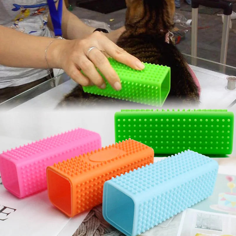 Silicone Rubber Pet Hair Remover Brush – Hollow Design for Dogs & Cats – Reusable Cleaner for Furniture, Cars, Carpet & Clothes