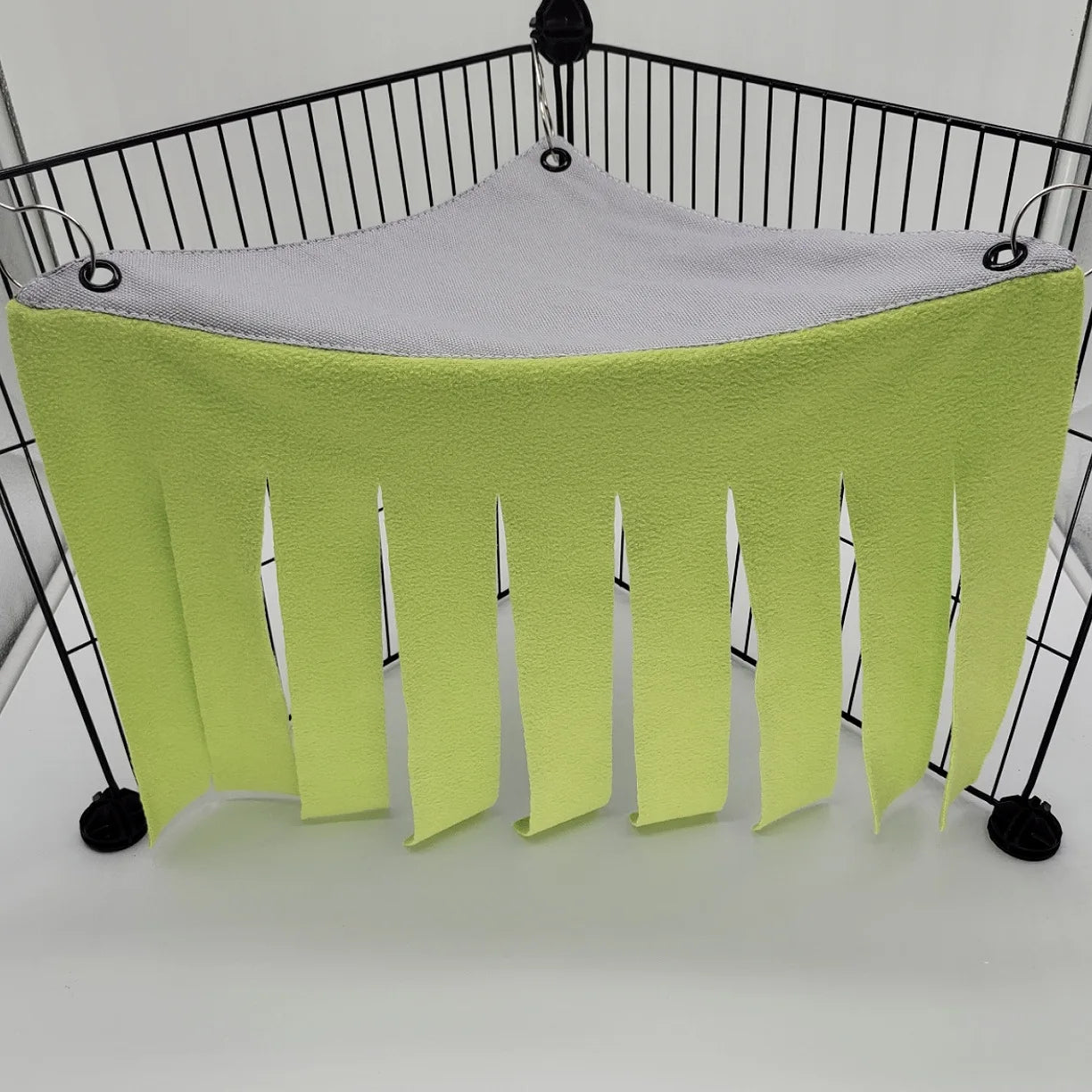 Tassel Strip Hanging Pet Tent Hideout – Hammock Curtain Nest for Guinea Pig, Hamster, Hedgehog & Small Pets