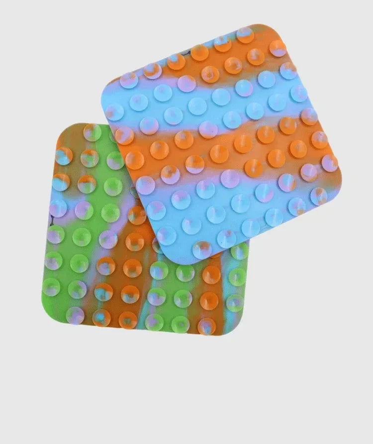 Pet Licking Pad – Slow Feeder Silicone Bowl for Dogs & Cats