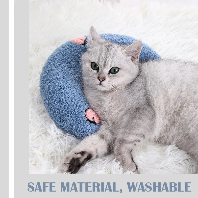 Little U-Shaped Pillow for Cats & Small Dogs – Fashion Neck Protector & Deep Sleep Headrest