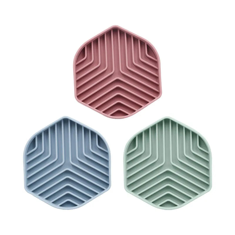 Anti-Choking Slow Feeder Bowl with Silicone Suction Cup – No-Spill Slow Food Cushion for Dogs & Cats