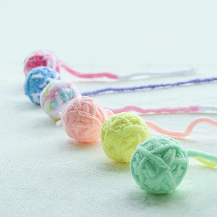 MADDEN Cat Yarn Balls – Colorful Bell Toys for Kittens & Interactive Play