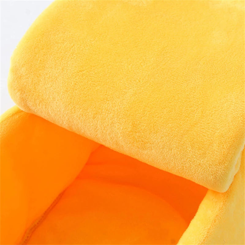 Funny Banana Cat Bed – Cozy, Cute, Warm & Portable Cat House and Dog Cushion