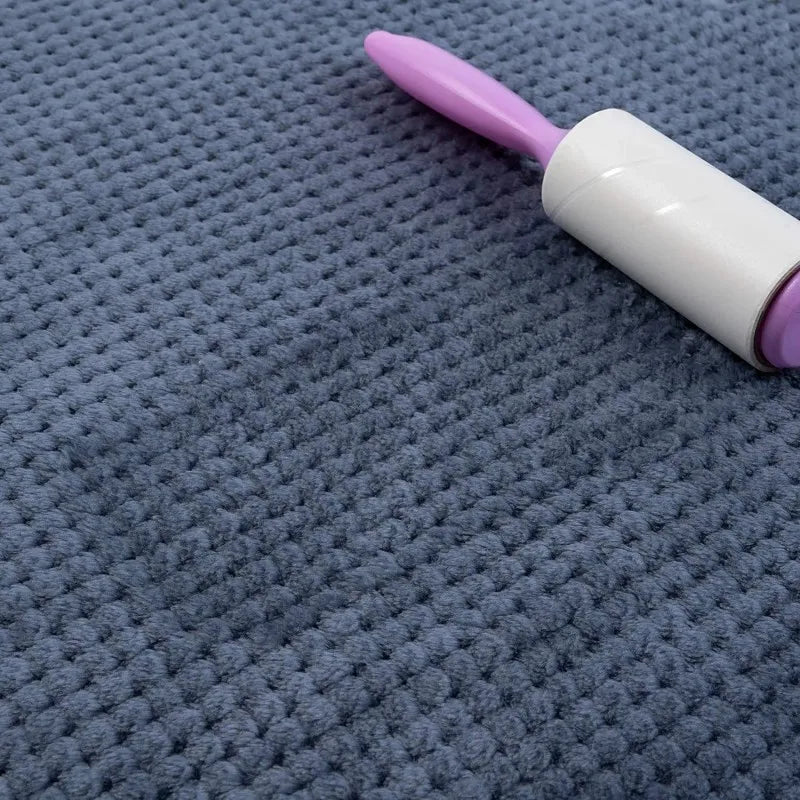 Warm Soft Fuzzy Pet Blanket – Plush Fleece Throw for Dogs & Cats