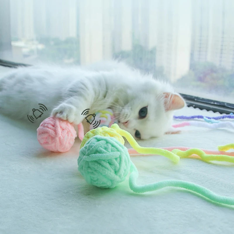 MADDEN Cat Yarn Balls – Colorful Bell Toys for Kittens & Interactive Play