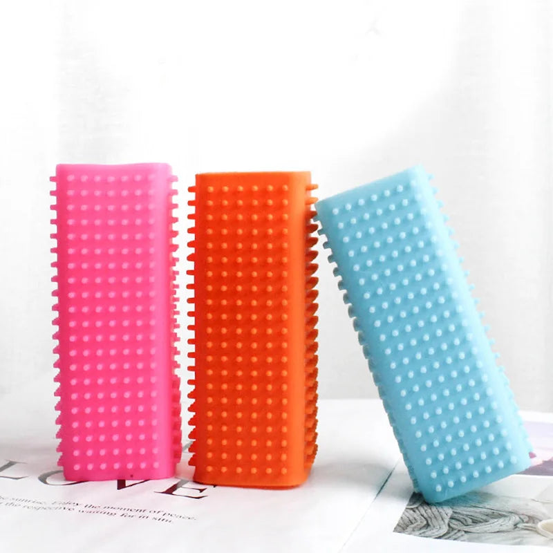 Silicone Rubber Pet Hair Remover Brush – Hollow Design for Dogs & Cats – Reusable Cleaner for Furniture, Cars, Carpet & Clothes