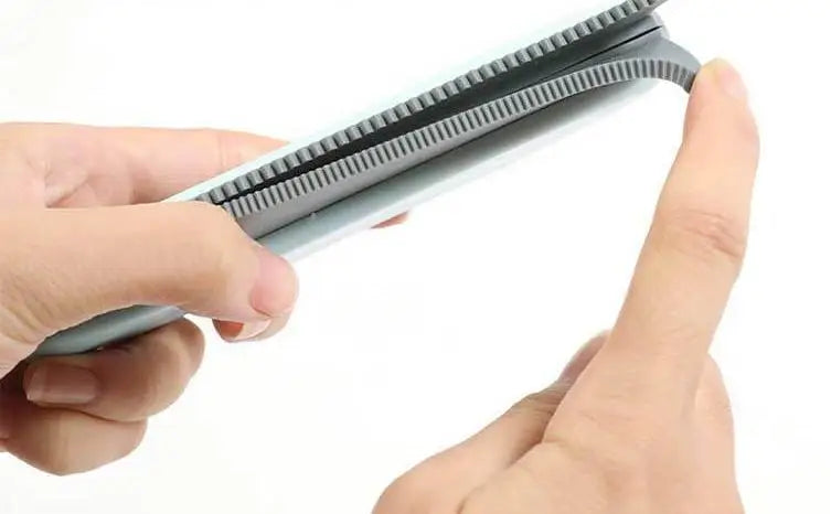 Silicone Cat Brush – Pet Hair Remover & Massage Grooming Tool for Cats and Dogs