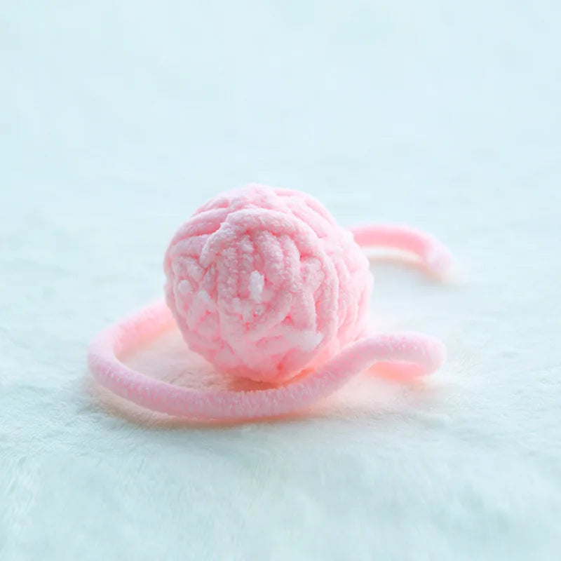 MADDEN Cat Yarn Balls – Colorful Bell Toys for Kittens & Interactive Play