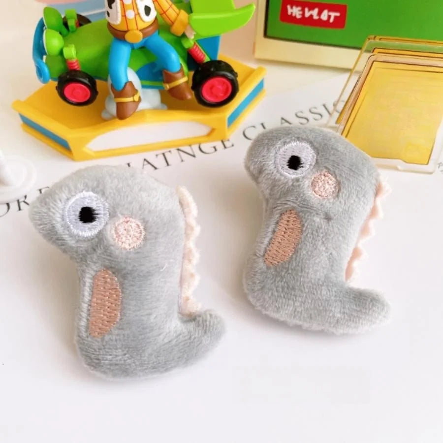 Cartoon Plush Cat Molar Bite Toy – Interactive Chew Toy for Cats