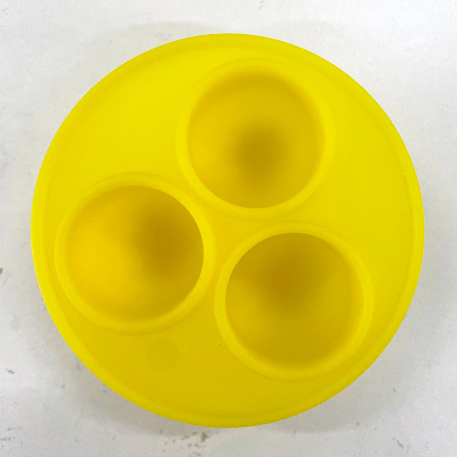 Dog Chew Toys with Treat Tray – Freezeable Fillable Treat Toy & Silicone Molds for Cooling, Anxiety Relief & Long-Lasting Play