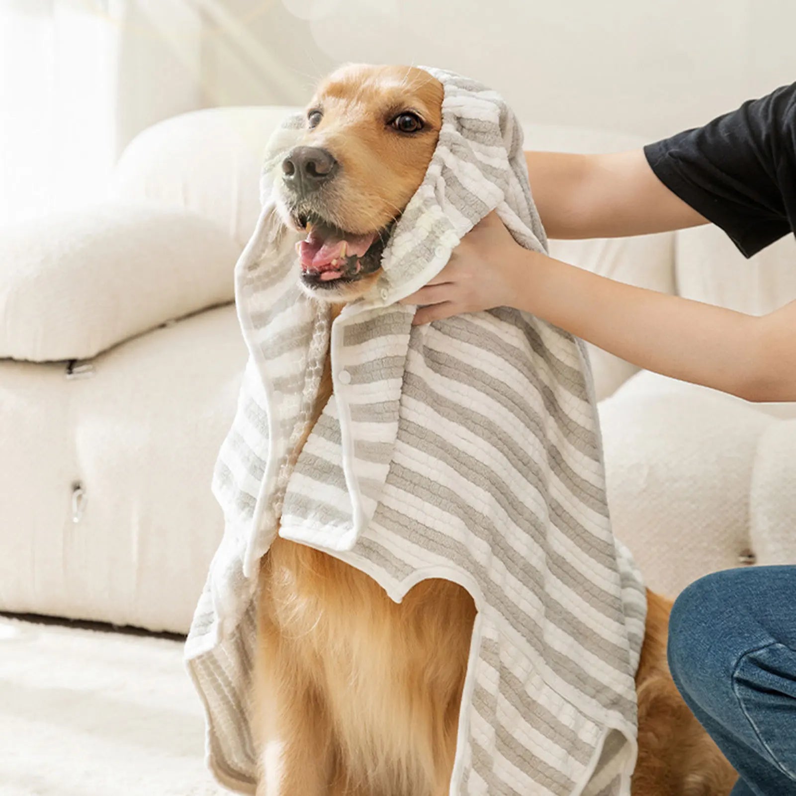 Ultra-Absorbent Dog Bath Towel – Quick-Drying Thick Pet Bathrobe