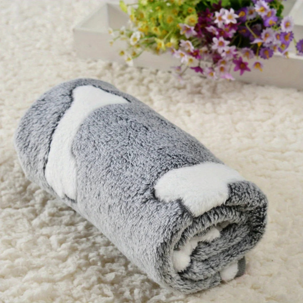 Soft Fluffy Bone Print Pet Blanket – Warm & Comfortable Throw for Cats and Dogs