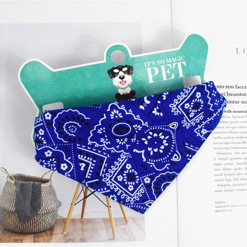 Adjustable Pet Triangle Scarf – Printed Dog & Cat Saliva Towel Neckerchief for Puppies & Kittens
