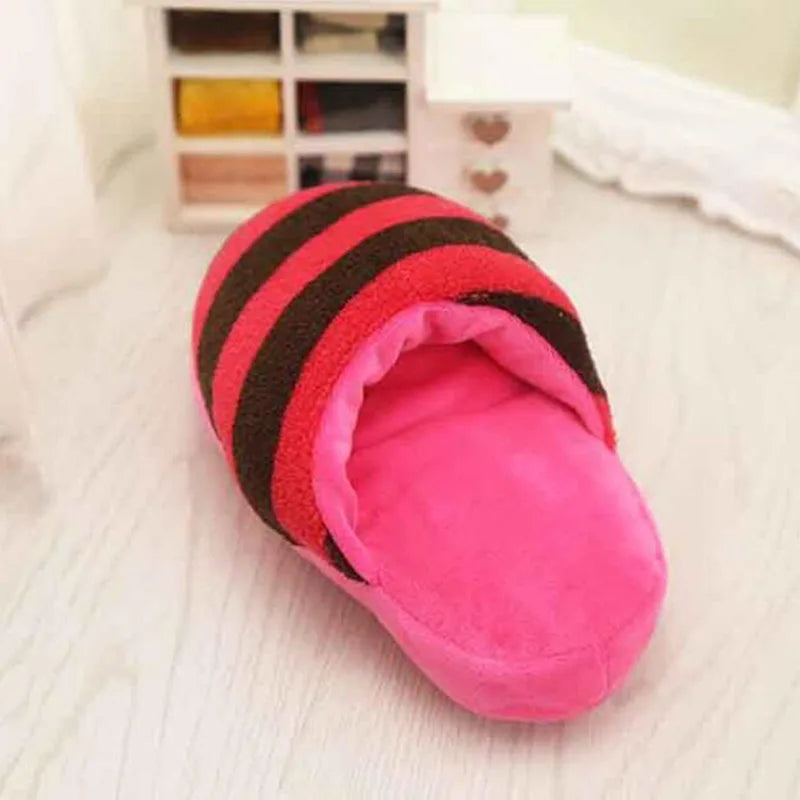 Plush Slipper Squeaker Dog Toy – Funny Sound Chew Toy for Puppies & Cats, Interactive Soft Pet Toy for Training & Play