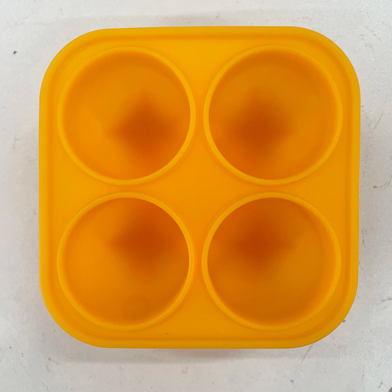 Dog Chew Toys with Treat Tray – Freezeable Fillable Treat Toy & Silicone Molds for Cooling, Anxiety Relief & Long-Lasting Play