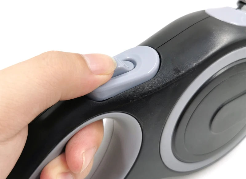 Retractable Pet Leash – 5M/8M Outdoor Lead for Dogs & Cats