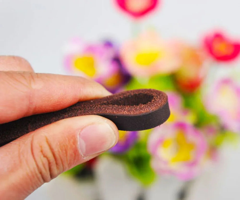 Handmade Genuine Leather Dog Leash – Lightweight Slender Leash for Small Dogs & Cats