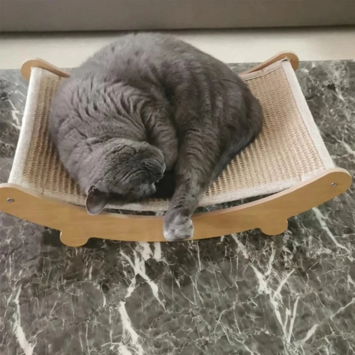 🐱 Wooden Cat Scratching Pad – Multifunction Cat Bed & Scratch Board