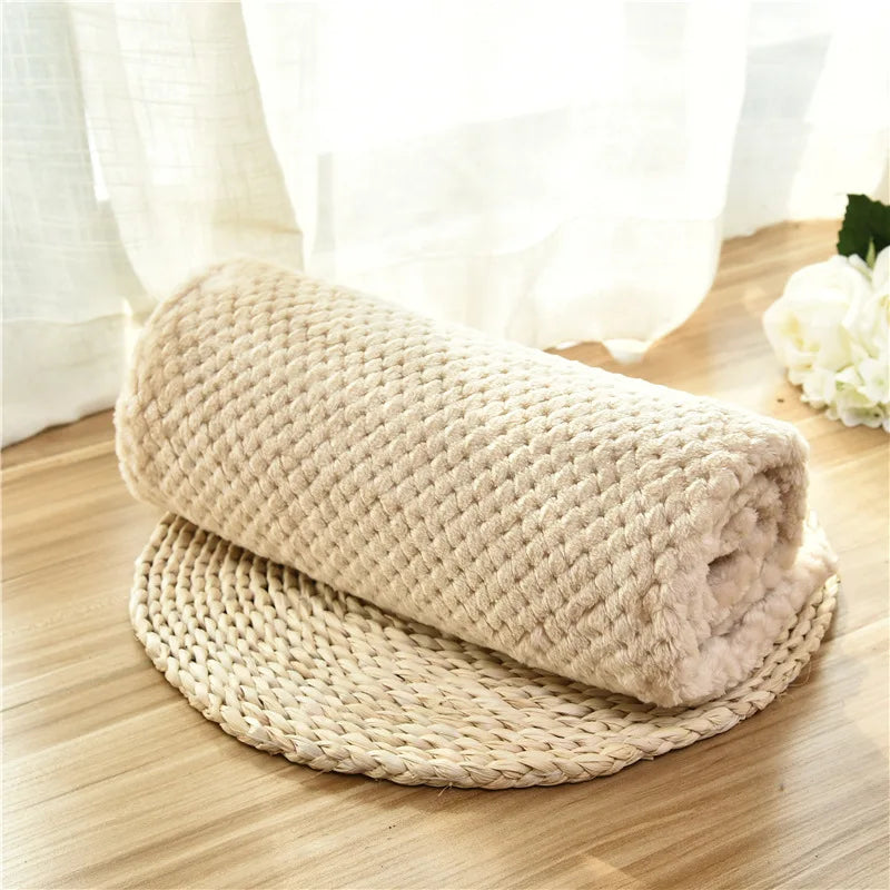 Soft Fuzzy Pet Blanket – Warm Fleece Throw for Dogs & Cats, Plush Bed/Couch Cover for All Sizes